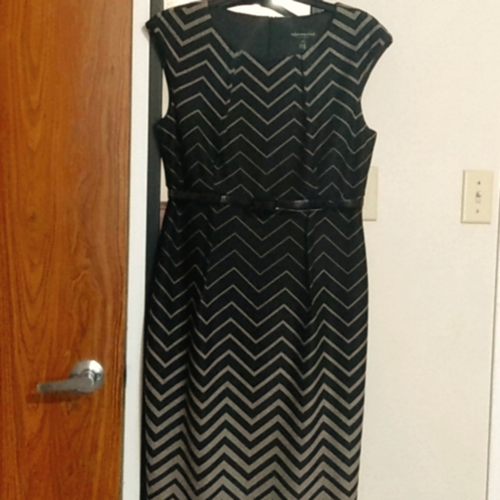 Connected Apparel Black & Beige Dress Size 12